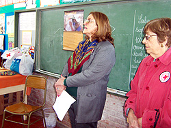 El Comité Departamental de Cruz Roja entregó donaciones en la Escuela Nº 5