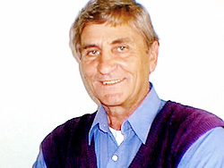 Sub Director de la Oficina del Adulto Mayor, Wilmar Fros