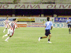 Goleados en casa: A la celeste ya no le queda poder de reacción