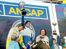 Larratea ganó la Superturismo de El Pinar, de punta a punta