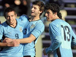 Uruguay, con el riverense San Martín, disputará dos amistosos en Ecuador