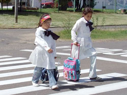 Trescientos cincuenta mil niños comienzan hoy las clases