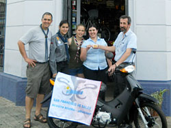 Scouts de San Francisco de Sales entregaron moto de rifa