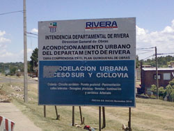 “Intendencia de Rivera omite mencionar en la cartelería la financiación del FDI de sus obras”