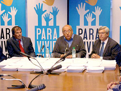 PROBA presentó ayer 16.200 firmas para bajar edad de imputabilidad