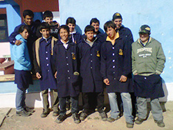 Weyerhaeuser donó paneles de madera y polines a escuela rural de Tacuarembó