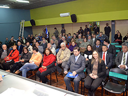 Legislativos de dos países reunidos en una única sesión