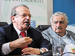 José Mujica y Tarso Genro coincidieron en la necesidad de profundizar la integración