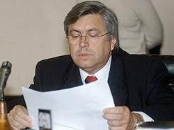 Tabaré Viera denuncia que militares uruguayos usaron simbología chavista en sus uniformes en visita a Venezuela