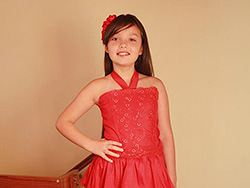 Florencia Belén Cardozo Cuña: encantadora soberanita del Club Boulevard Lagos del Norte