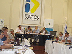 Gobierno adelantará las partidas de las intendencias para reparar la caminería rural