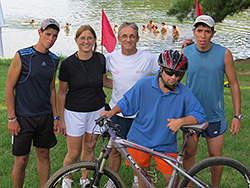Una delegación de veinte atletas de la Plaza de Deportes participó en triatlón en Tacuarembó