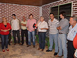 Dirigentes del Espacio 2000 se reunieron con vecinos del barrio Santa Teresa