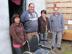 Gran remate de Rotary Rivera Este financia banco de apoyo motriz