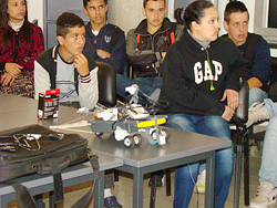 Se dictó ayer en la Escuela Técnica un taller sobre robótica educativa