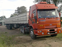 Aduana incautó un vehículo en Rivera