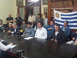 Comando de campaña de la fórmula Lacalle Pou y Larrañaga brindó una conferencia de prensa