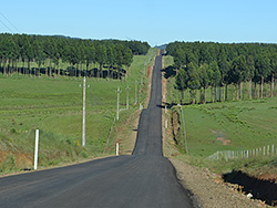 Obra de pavimentación en caliente del camino de acceso a FYMNSA