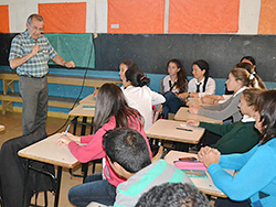Talleres de Orientación Vocacional de la Oficina de la Juventud visitando el interior