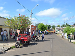 Barrio Rivera Chico avanzando en obras de alumbrado público