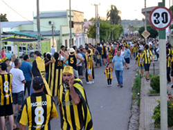 El estadio cumplió con el objetivo de albergar a veinte mil aficionados