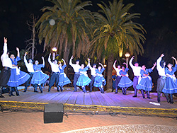 Actividades artísticas en la Plaza Flores en el marco del Día Internacional de la Mujer