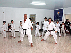 Actividad de plaza de deportes en el marco del Día Mundial de la Actividad Física
