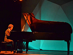 Concierto del pianista Juan José Zeballos