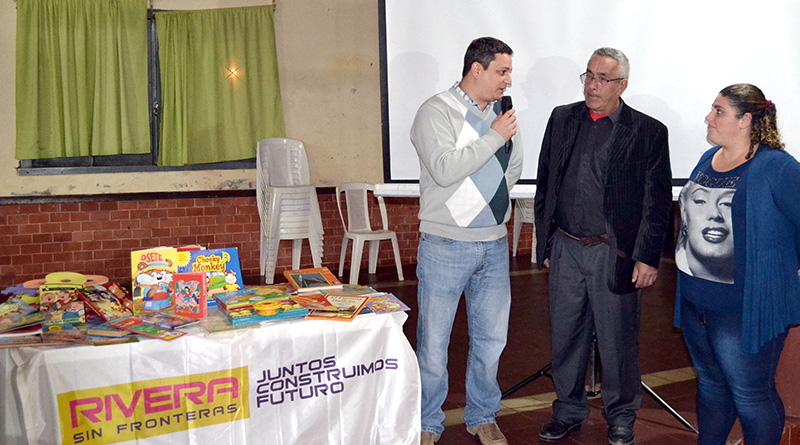 Entregan donación de libros infantiles a la Biblioteca de Minas de ... - Diario NORTE