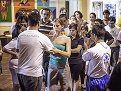 “Abrazando el tango”: Talleres para personas con discapacidad e interesados en la inclusión
