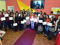Dieciocho mujeres recibieron certificados