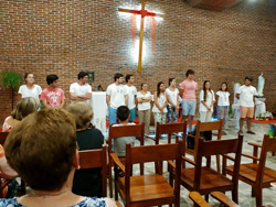 Misioneros ex alumnos del Colegio Stella Maris visitan Rivera