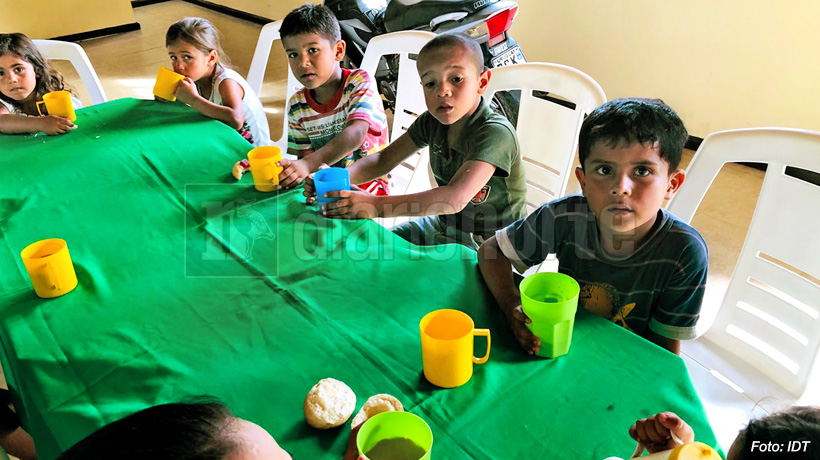 Merendero de barrio San Gabriel atiende a sesenta y cuatro niños